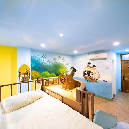 Bed and Breakfast Fairytale House Tainan Esterno foto