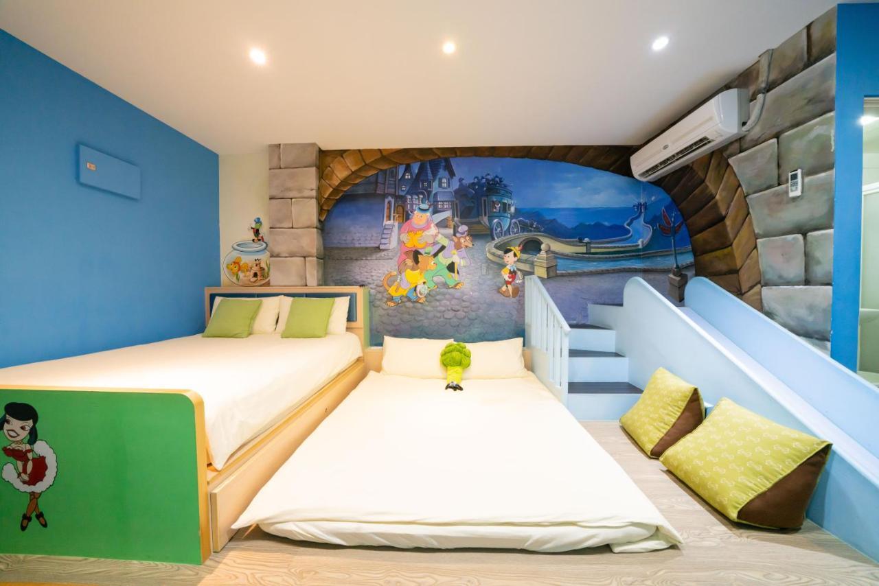Bed and Breakfast Fairytale House Tainan Esterno foto