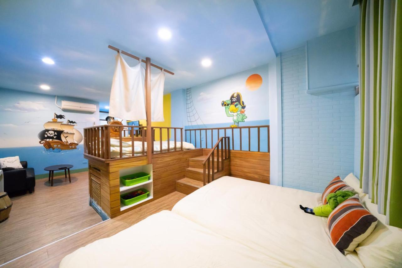 Bed and Breakfast Fairytale House Tainan Esterno foto
