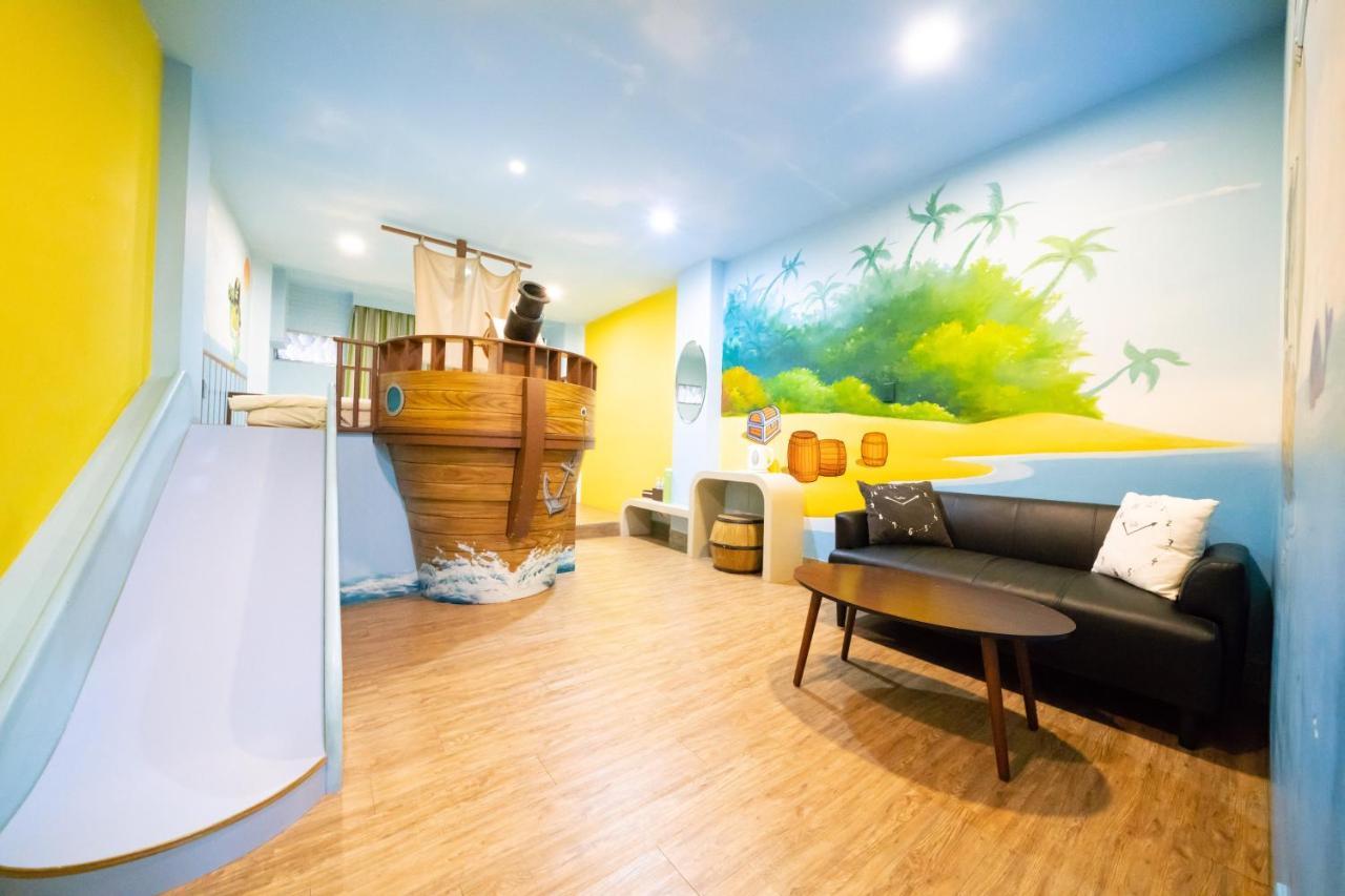 Bed and Breakfast Fairytale House Tainan Esterno foto
